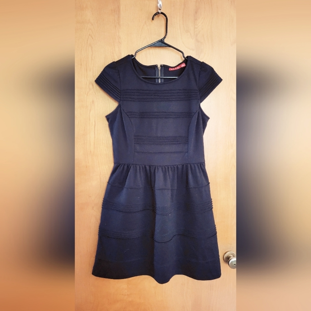 Women's ELLE Little Black Dress w/ cap sleeves